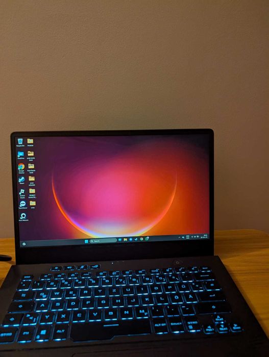 LAPTOP Asus ROG Zephyrus G14 * foarte ușor negociabil*