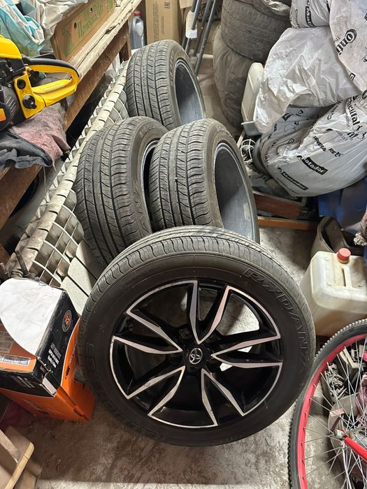 Продаю идеальные шины с дисками