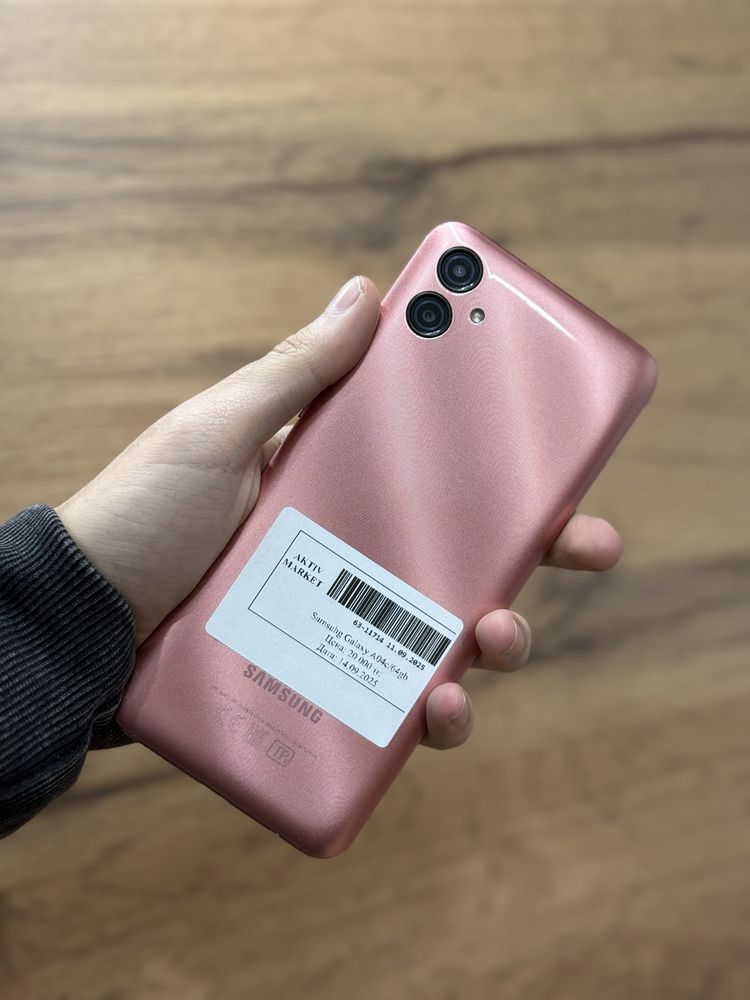 Samsuhg Galaxy A04e/64gb