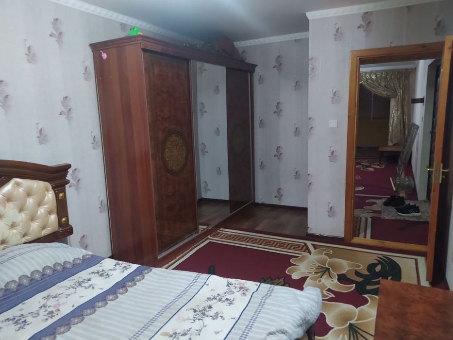 Срочно продаю 2 комнатную квартиру в микрарайоне