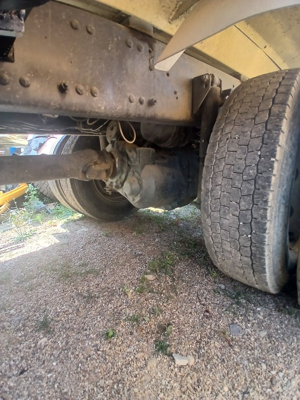 Autobasculanta Volvo 8×4