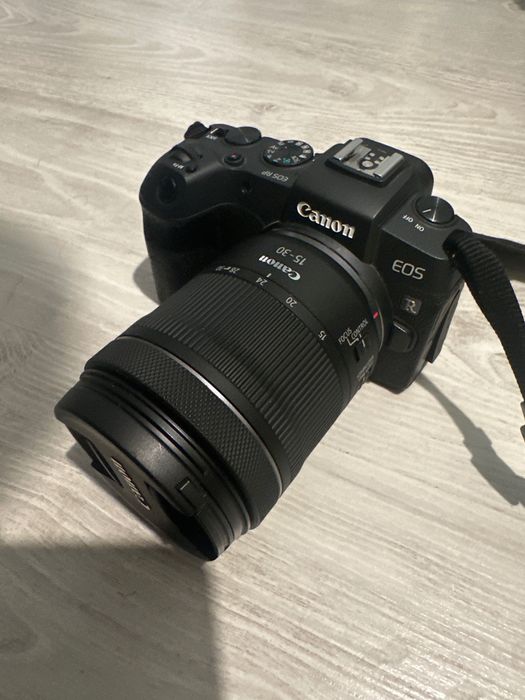 Camera Canon RP 4k cadre