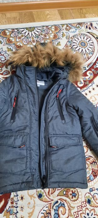 Куртка мальчиковая в отличном состоянии