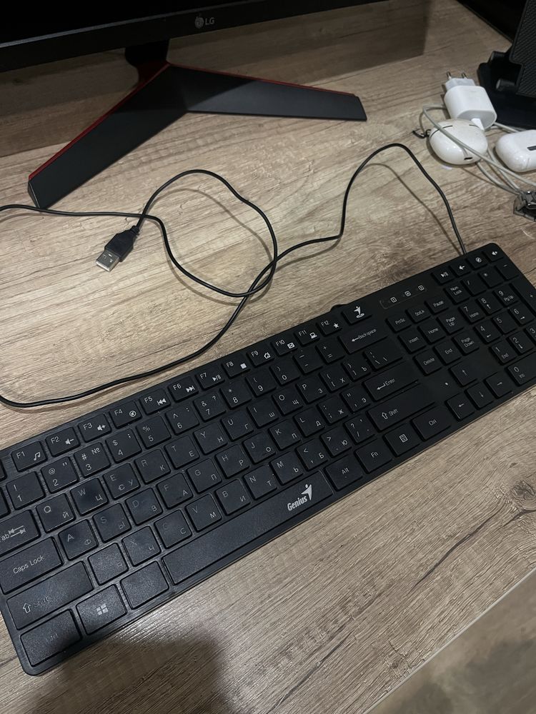 Продам клавиатуру для работы
