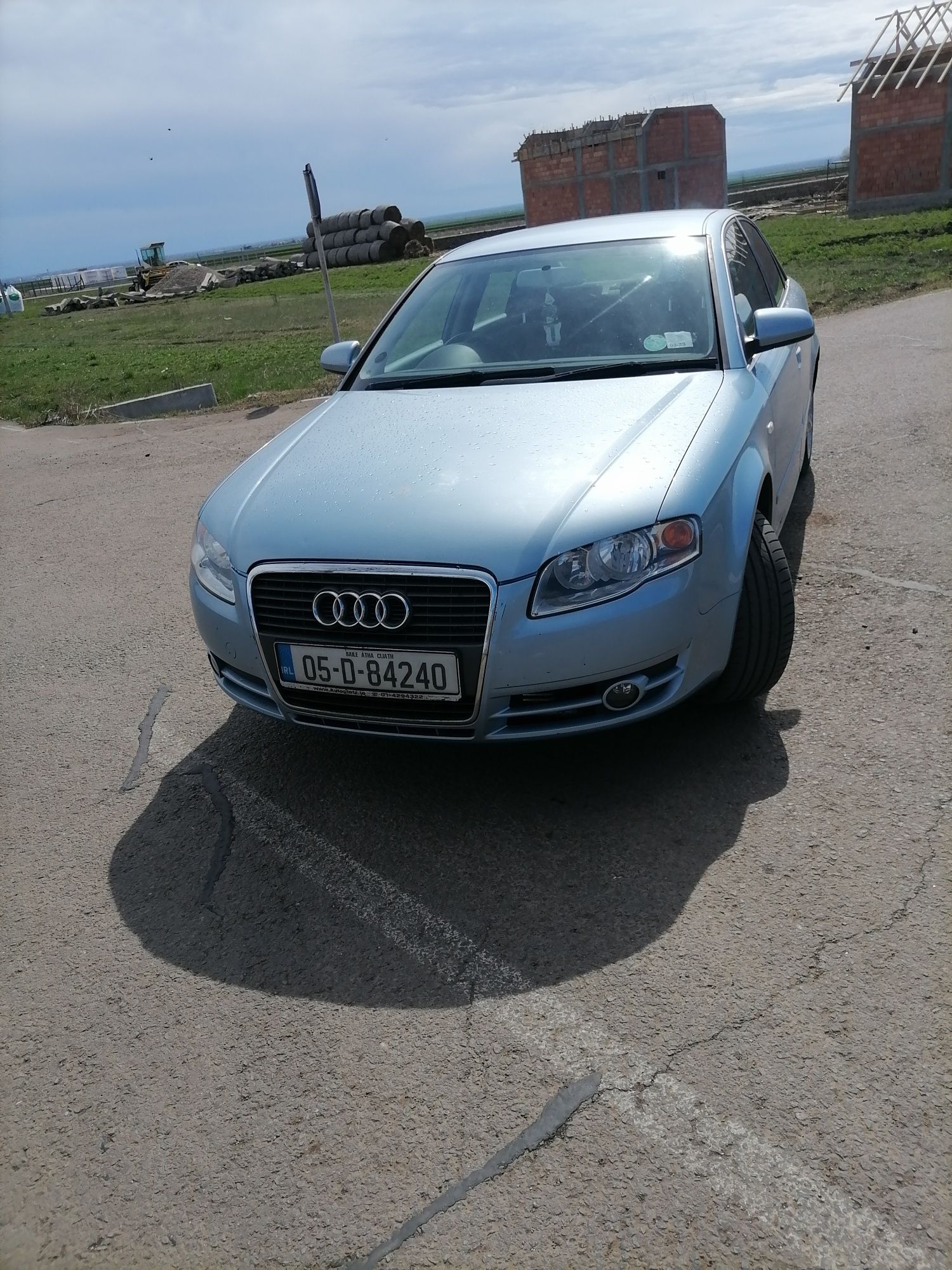 Dezmembrez Audi A4 B7 1.9 TDI BKE 116 CP