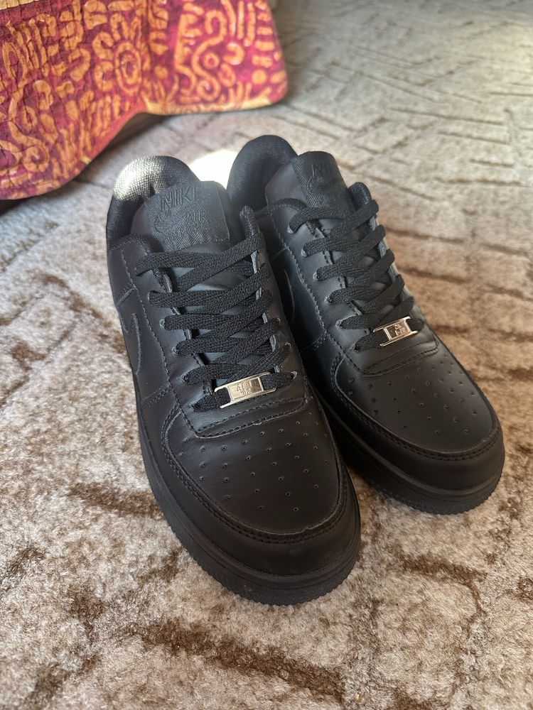 Air Force 1 black