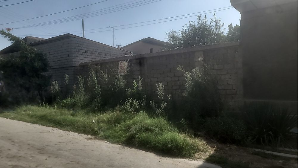Назарбек Туркистонда ер сотилади.