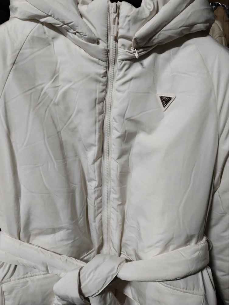 Дамско оригинално яке guess