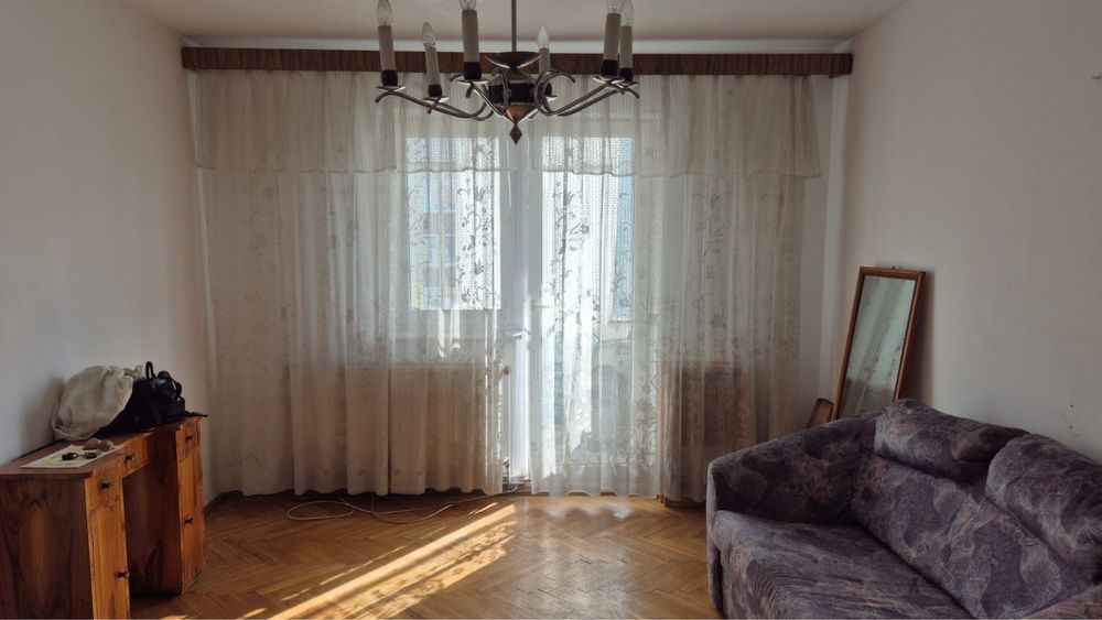 Apartament 3 camere – Centrul Civic, Brașov