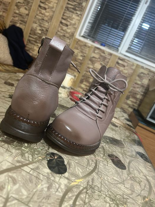 Боти от естествена кожа