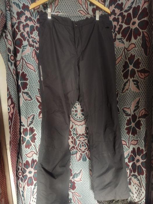 Продам мужские зимние штаны и мужские полуверы