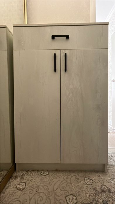 Обувной шкаф сатылады