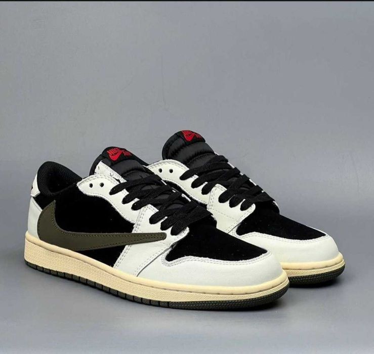 Travis Scott x Nike Air Jordan 1 Low Medium Olive