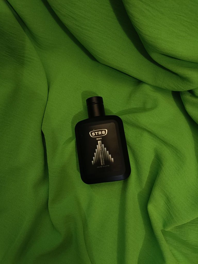 Мъжки парфюм на STR 8