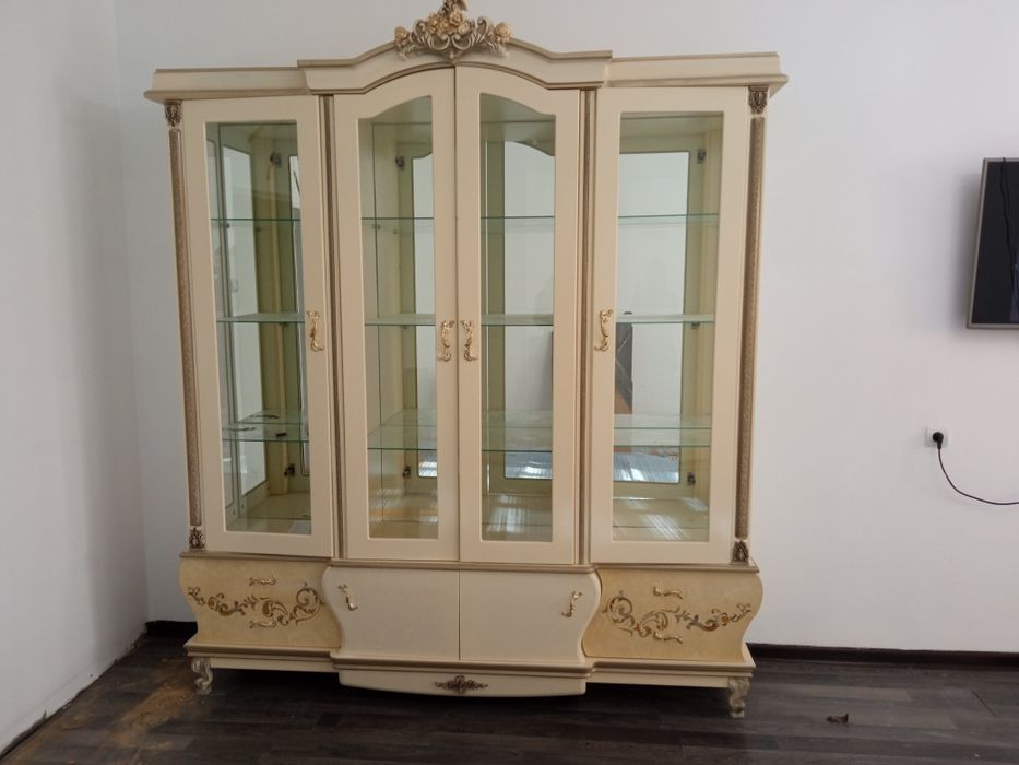 Сервант сатылады