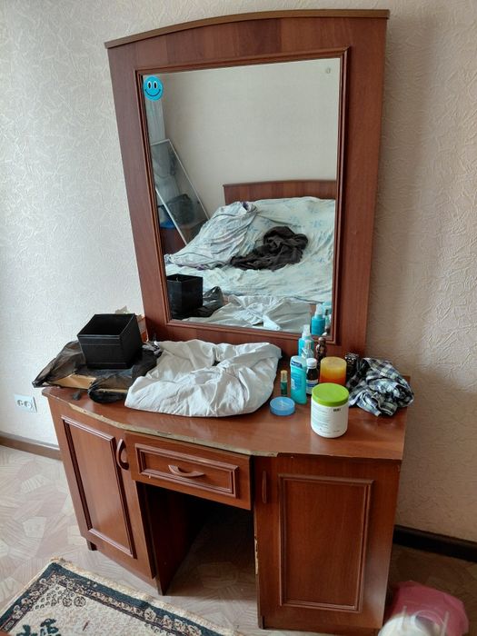 Мебель  сотилади