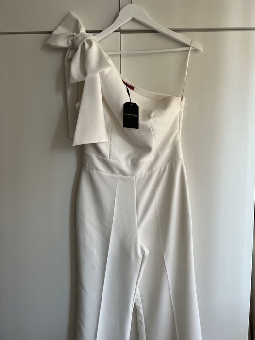 Елегантен бял гащеризон- Tia Dorraine London