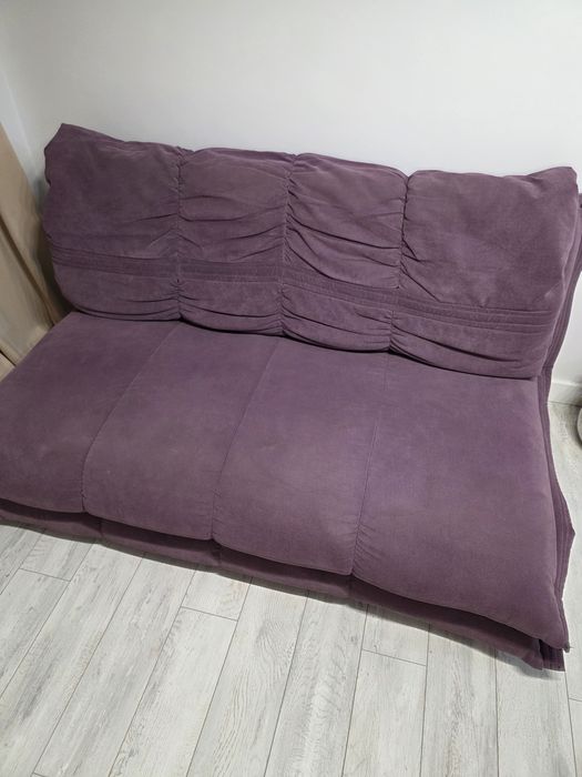 Vând  canapea extensibila...