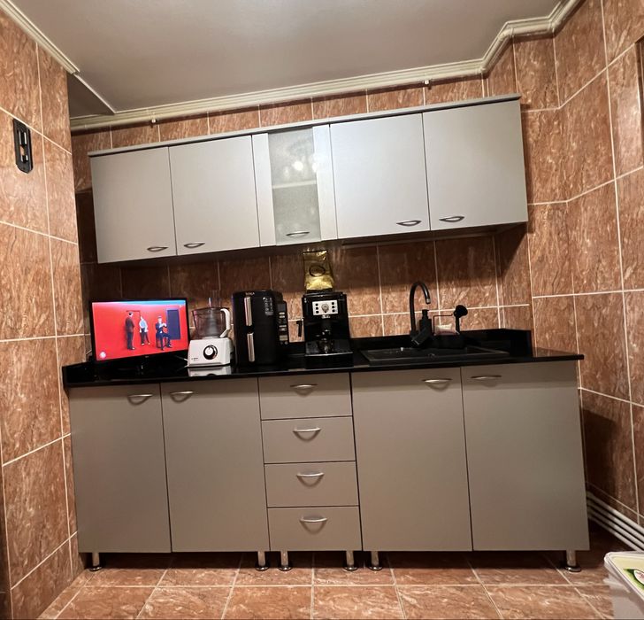 Mobilă Bucătărie 2.20m + blat + chiuveta + baterie