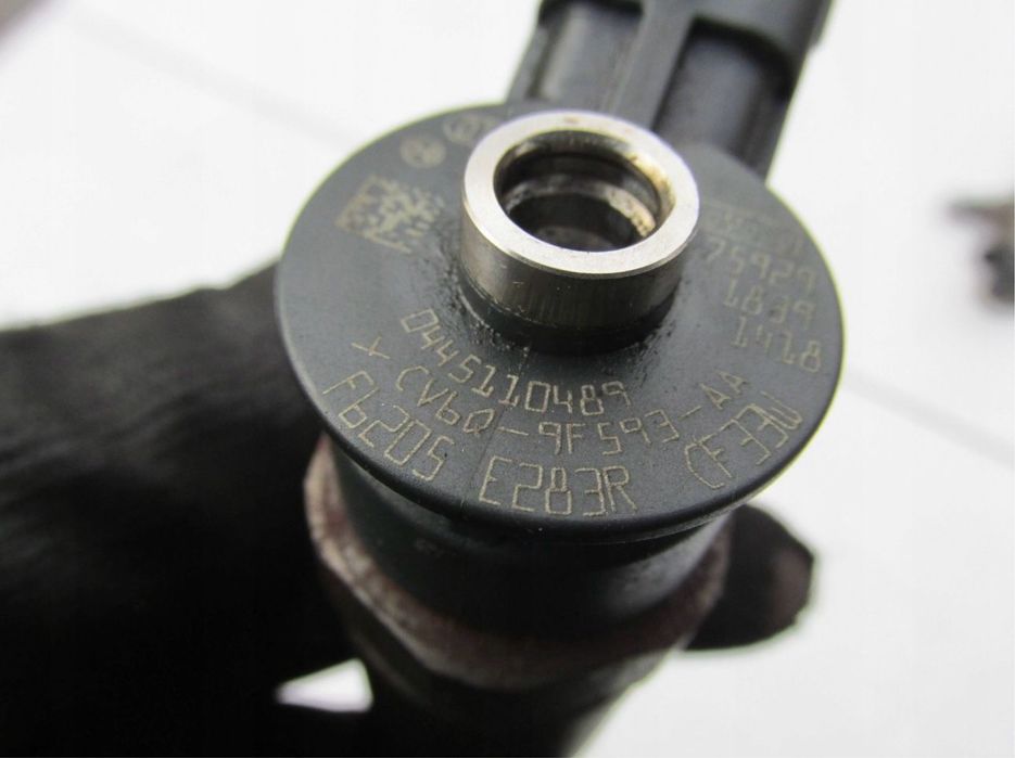 Injector Ford Kuga 1.5 TDCI cod 0445110489
