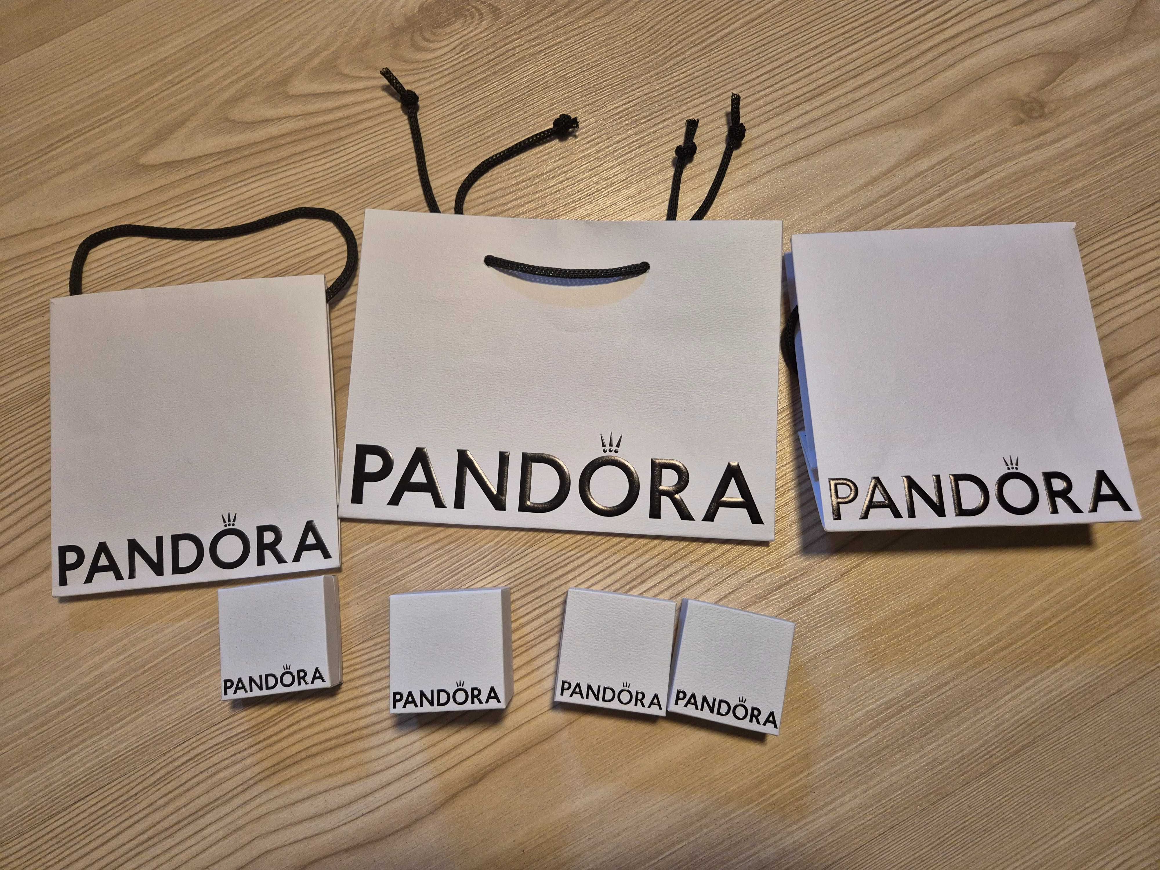Cutii și pungi Pandora