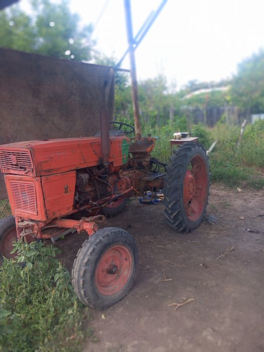 Tractor utb 445 legumicol