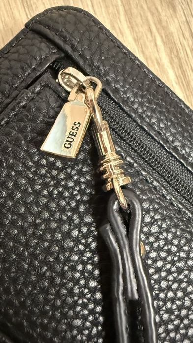 Оригинално портмоне Guess