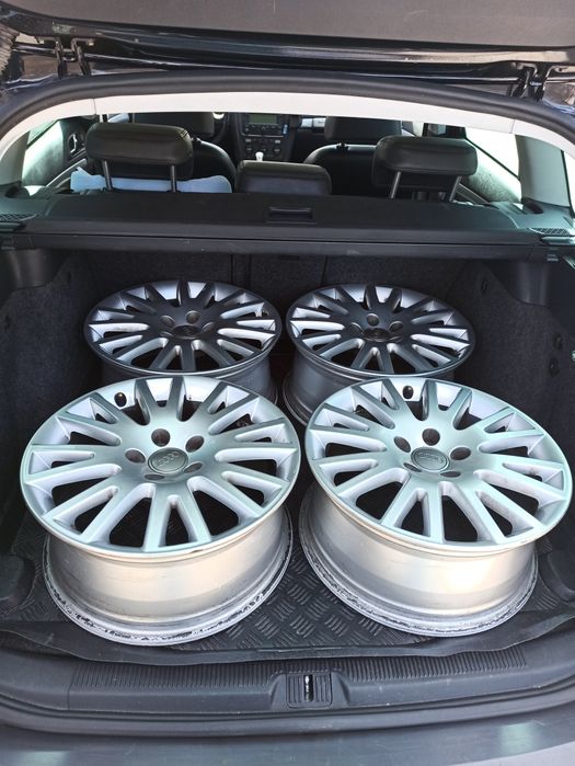 Продавам Шкода Октавия скаут 2.0 TDI