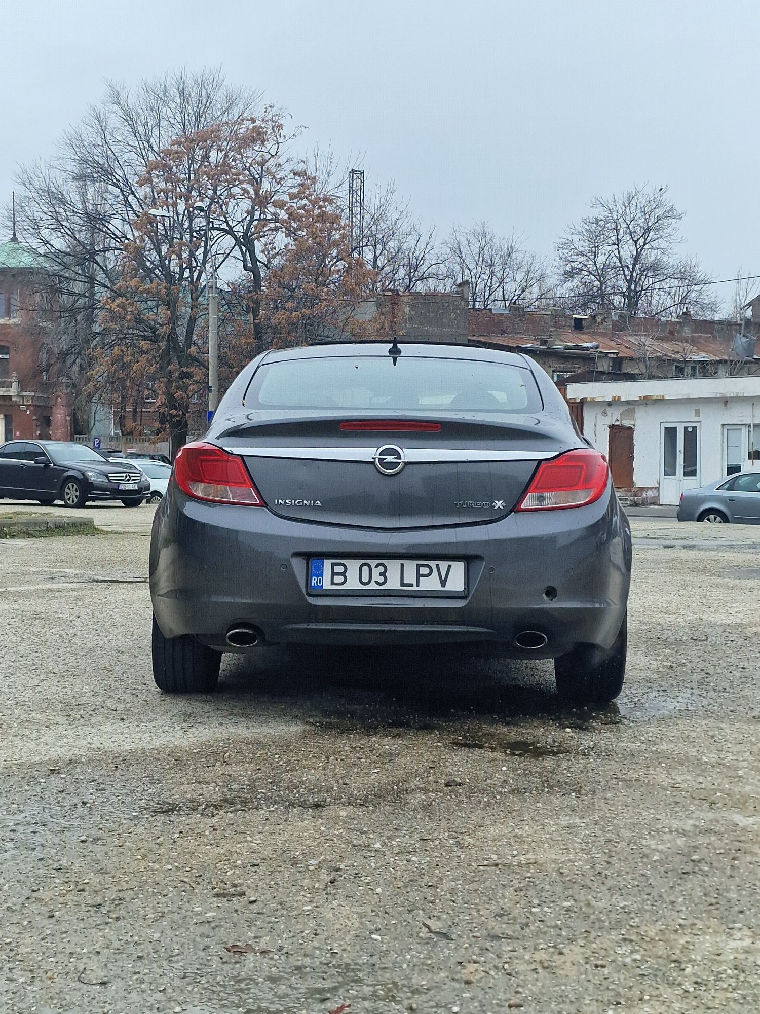 220 cp, 2.0 benzina, 4x4, turbo, Opel Insignia FULL automat