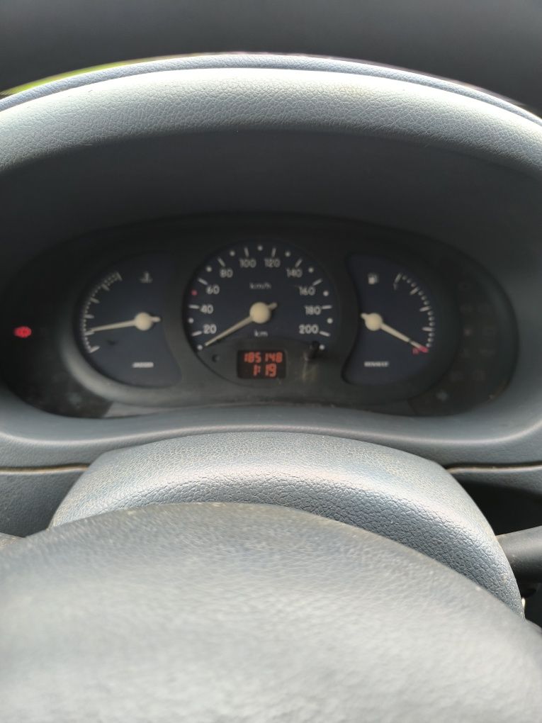 Продава се 1,4  75 коня