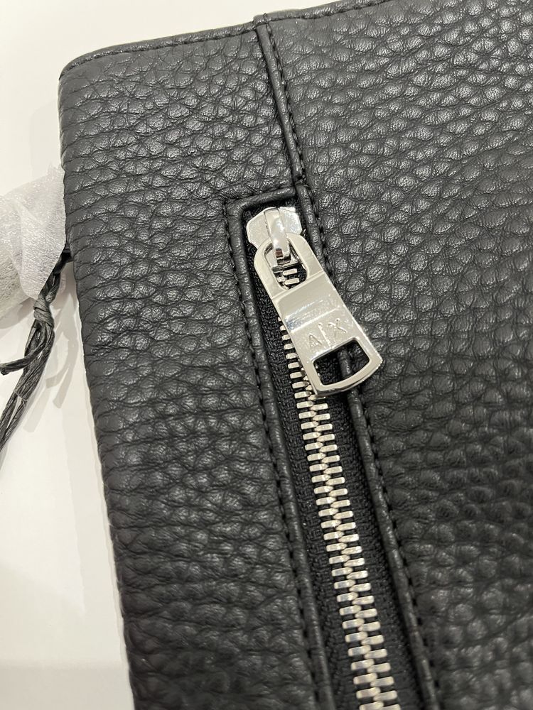 Клъч Armani Exchange A X