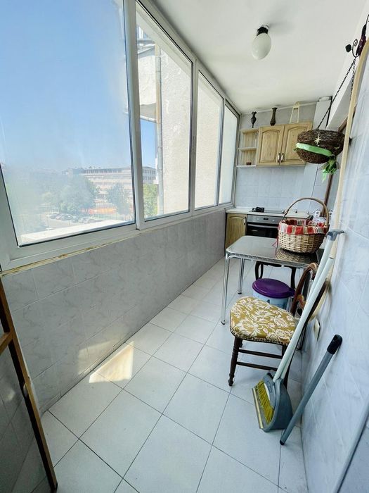 Дава се под наем Тристаен апартамент в Бургас, Лазур - 80 кв.м за 561 € - Снимка #9