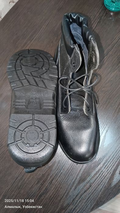 Продаются рабочие ботинки  новые