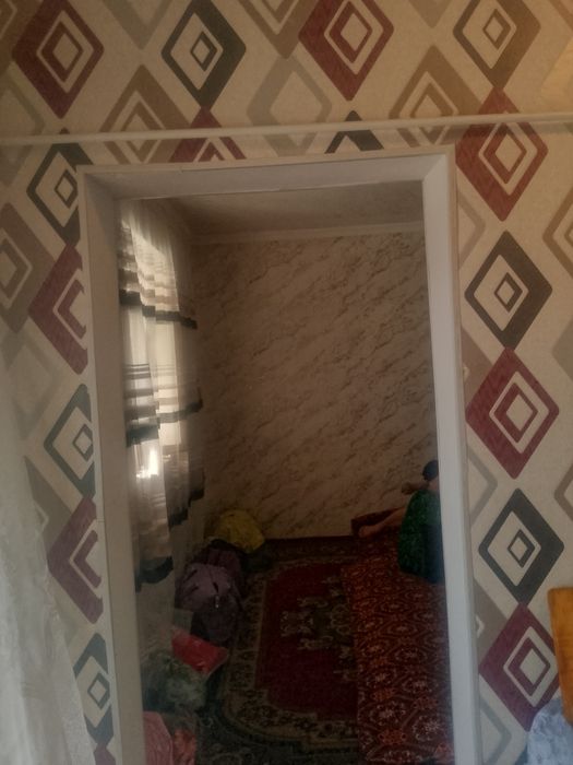 Uy satiladi qoskol3  de joldin boyi