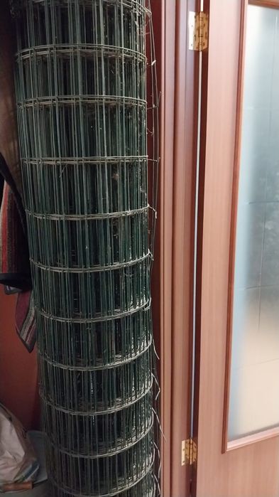 Продам книжный шкаф, и сетку рабитца