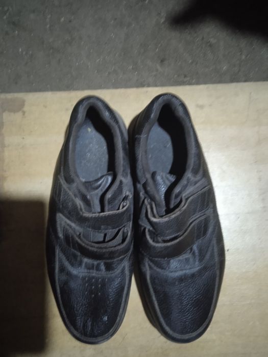 Мужской обувь черний зимнийчисто кожа