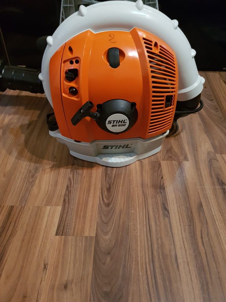 Stihl BR 500,suflantă pe benzină,ca NOUĂ.