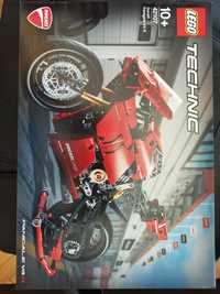 Lego Technic Motocicleta Ducati Panigale V4 R