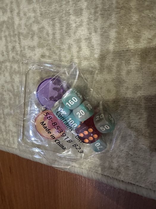 Pocemon карти редки и не редки