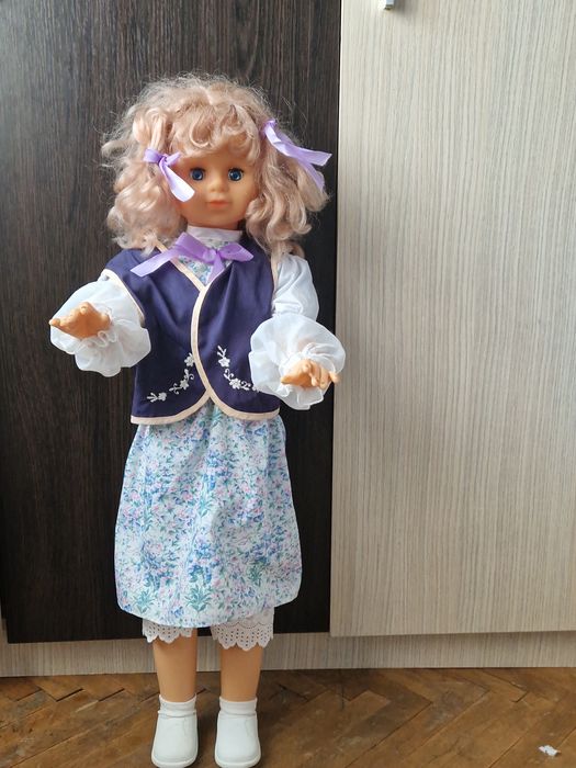 Păpușă veche de peste 40de ani