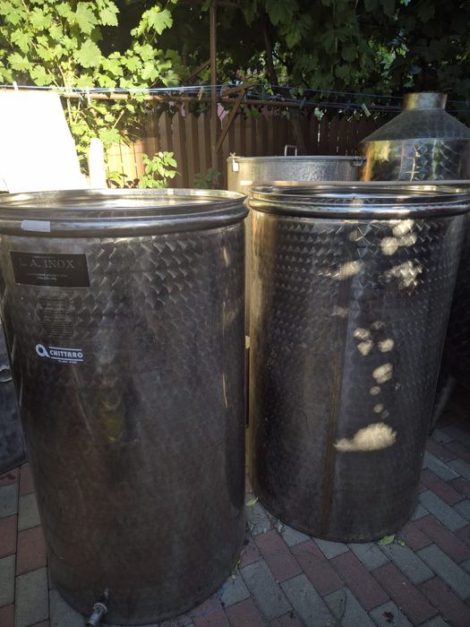 Butoaie inox alimentar pentru vin