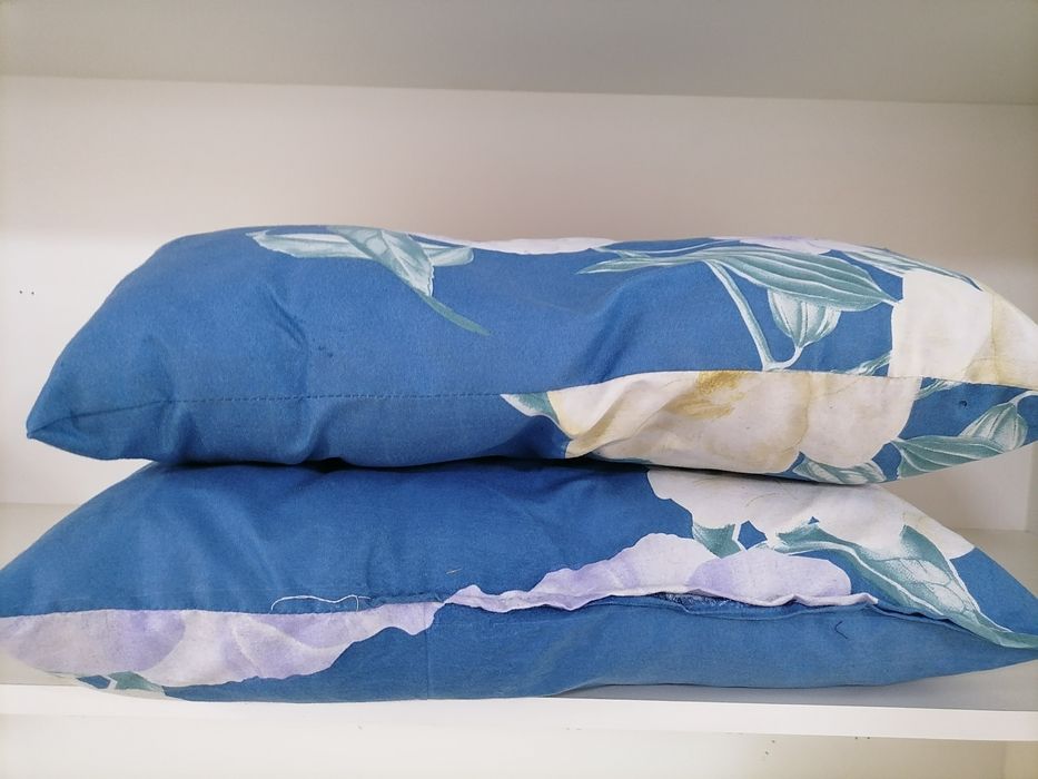 Подушки из ватина маленькие для временного пользование для рабочих