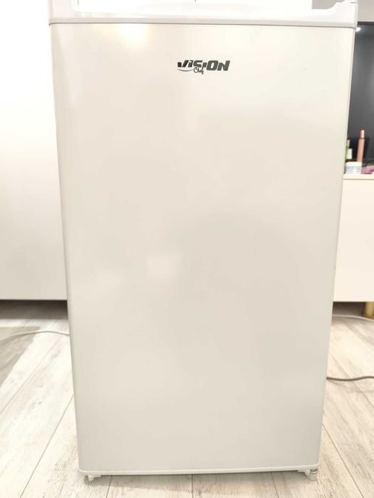 Vând frigider Vision chef aproape nou