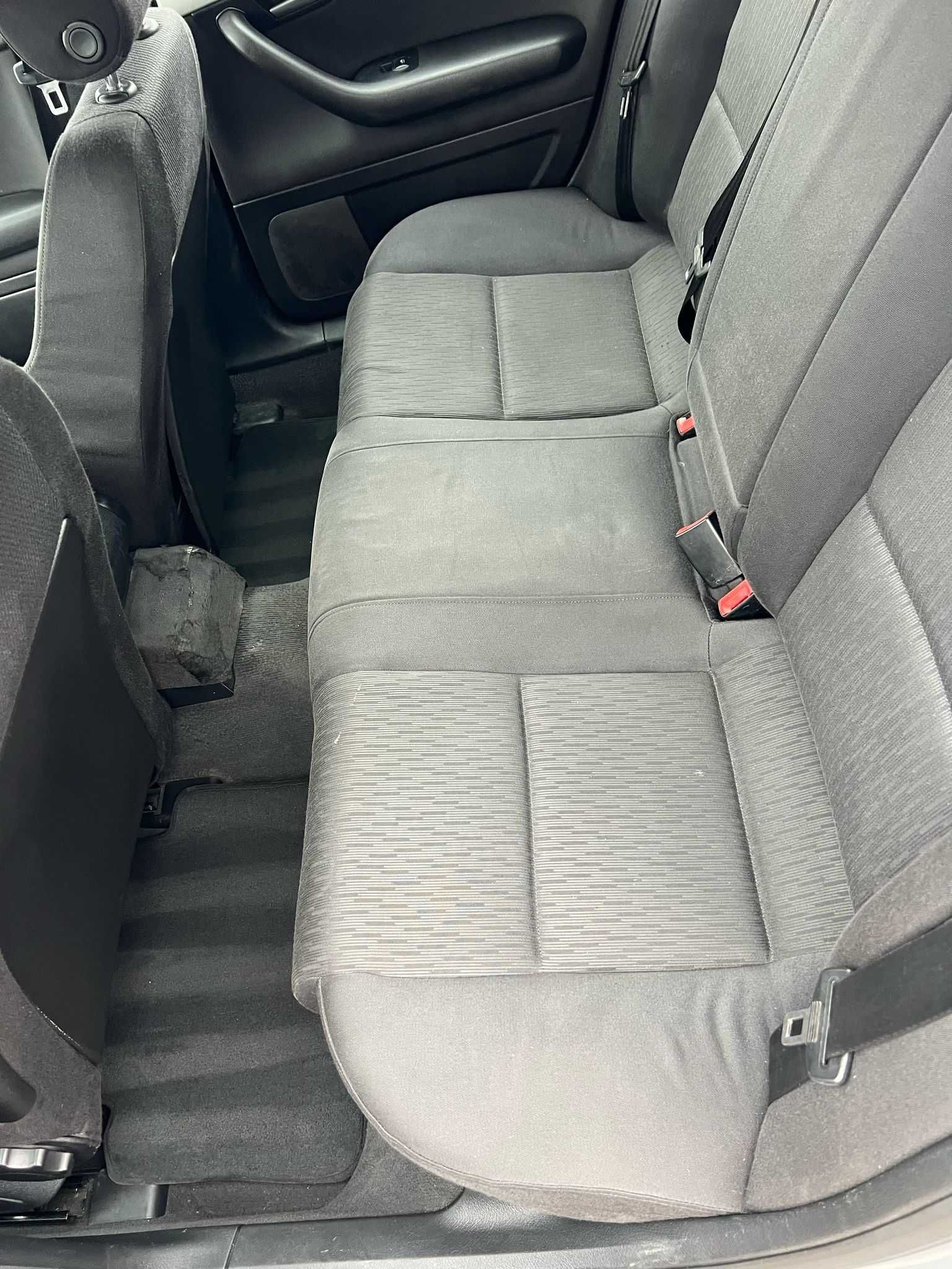 Audi A4 B7 2.0 TDI Recent adusa 2006