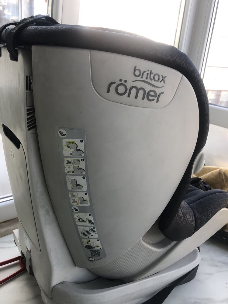 Столче за кола britax romer