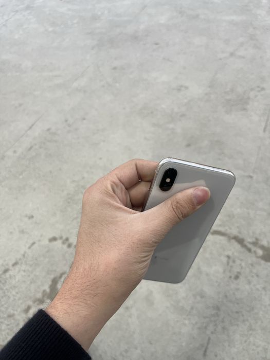 Iphone. X.
