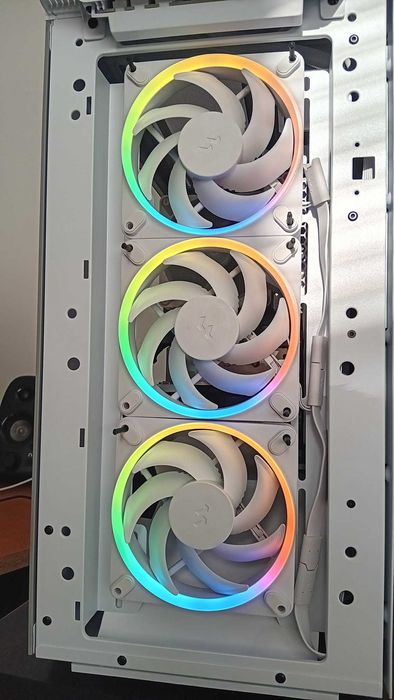 Fractal Momentum 12 rgb white (3бр. комплект)