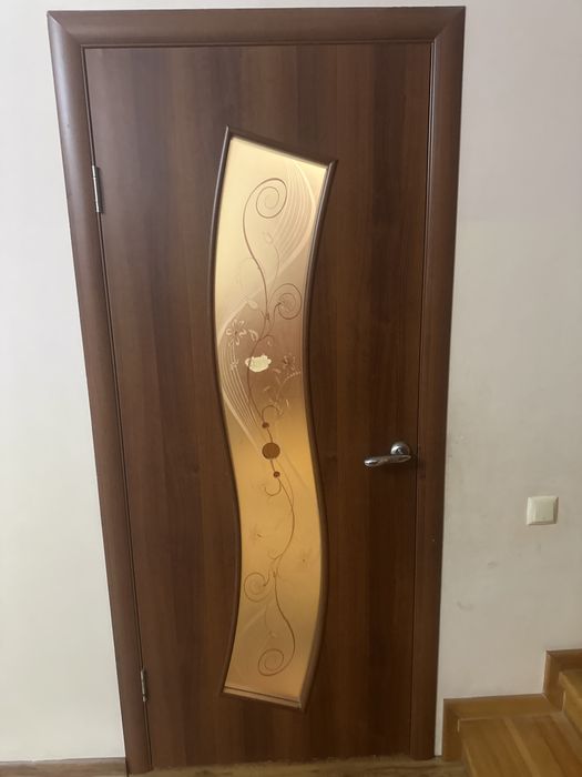 Продам двери б/у