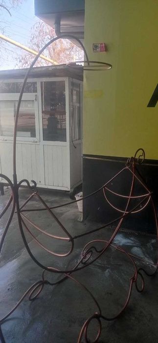 Декоративная качели