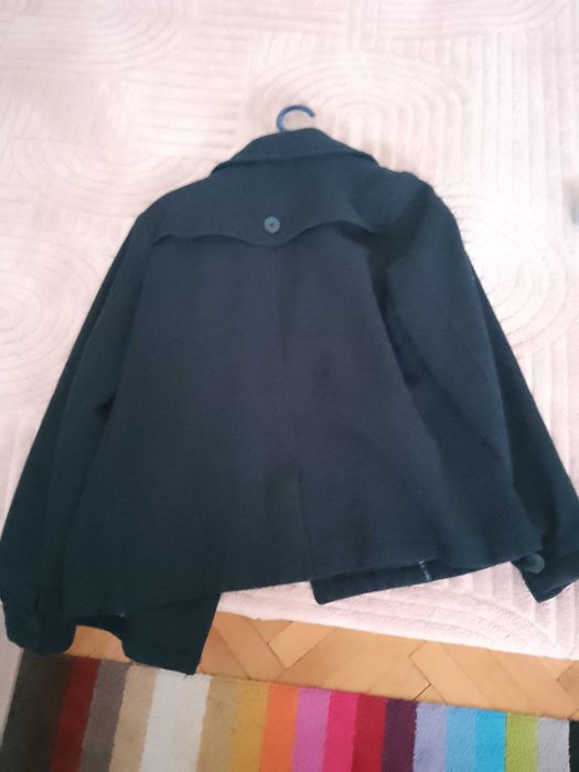 Продавам есенно-зимно палто